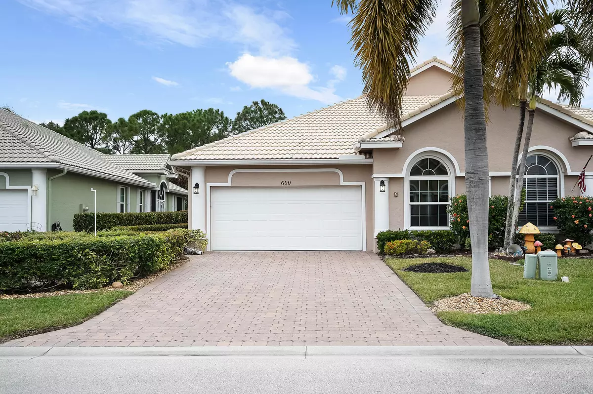 Jensen Beach, FL 34957,600 NW Red Pine WAY