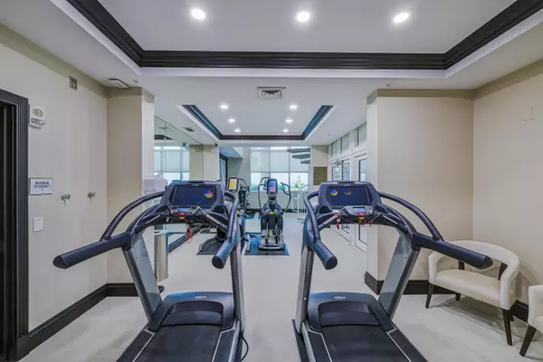 Hillsboro Beach, FL 33062,1063 Hillsboro Mile 702