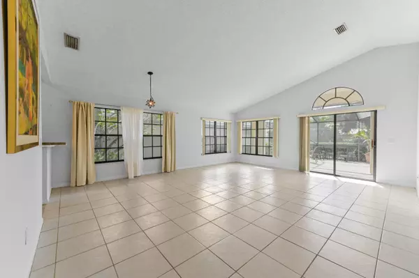 Delray Beach, FL 33445,4500 Sherwood Forest DR