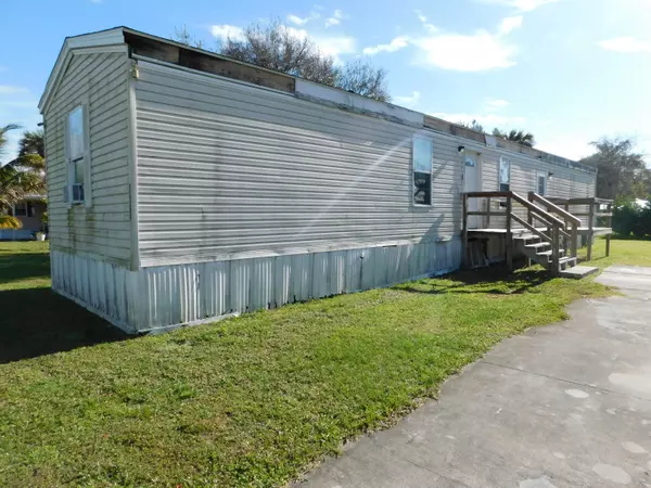 133 Imperial WAY, Fort Pierce, FL 34951