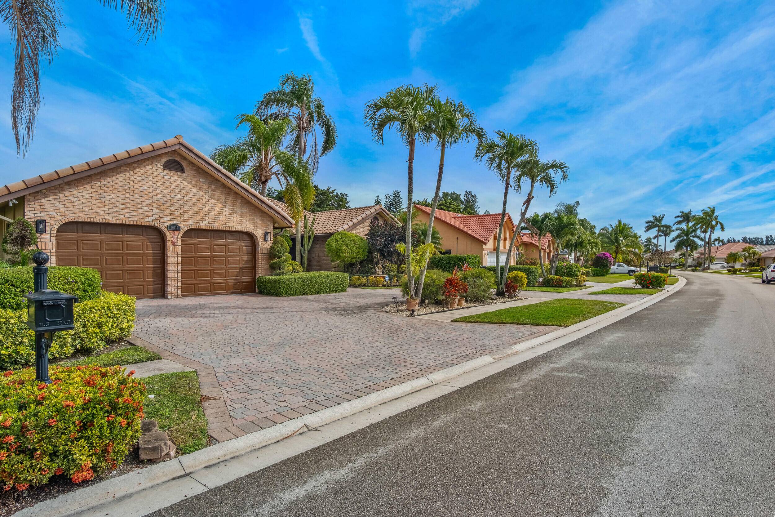 Boca Raton, FL 33498,10117 Canoe Brook CIR