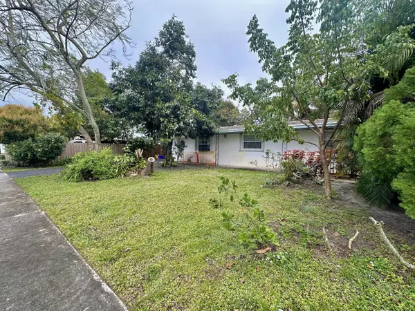 West Palm Beach, FL 33417,1426 Eden RD