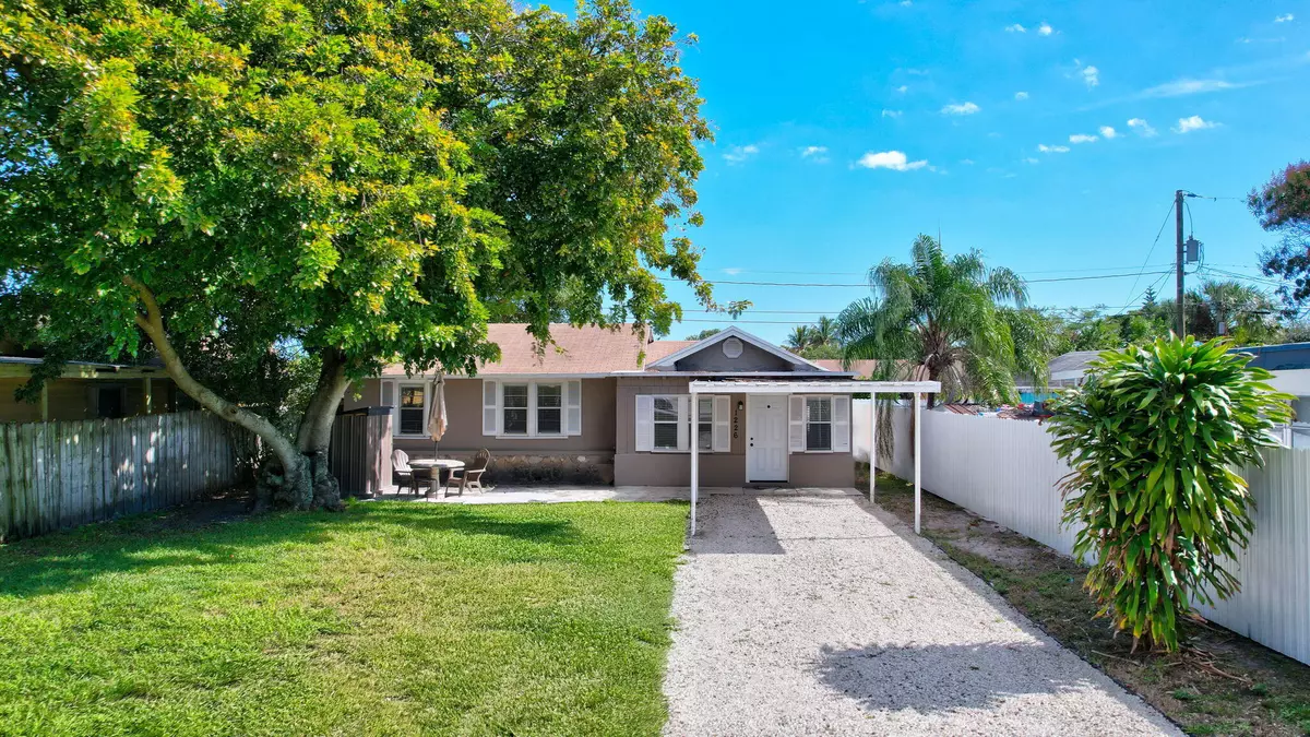 Lake Worth Beach, FL 33460,1226 N C ST
