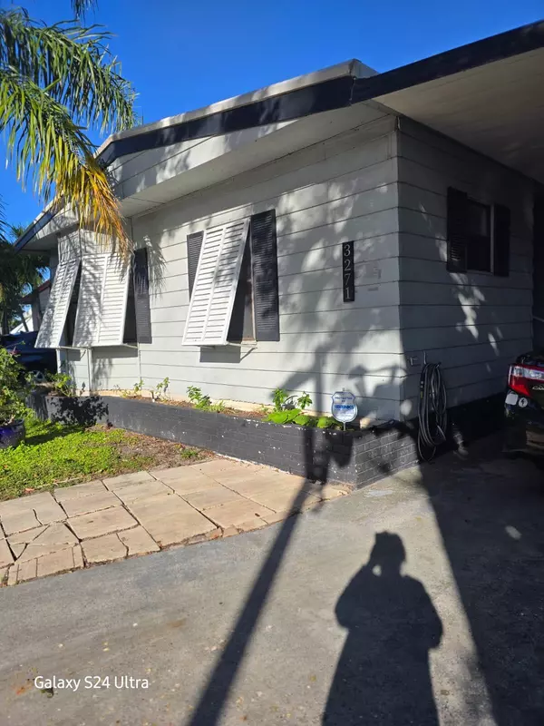 Pompano Beach, FL 33069,3271 Fairway DR