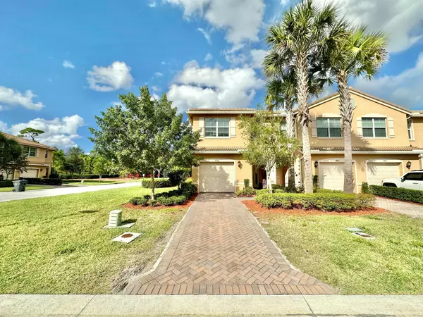 5877 Monterra Club DR, Lake Worth, FL 33463