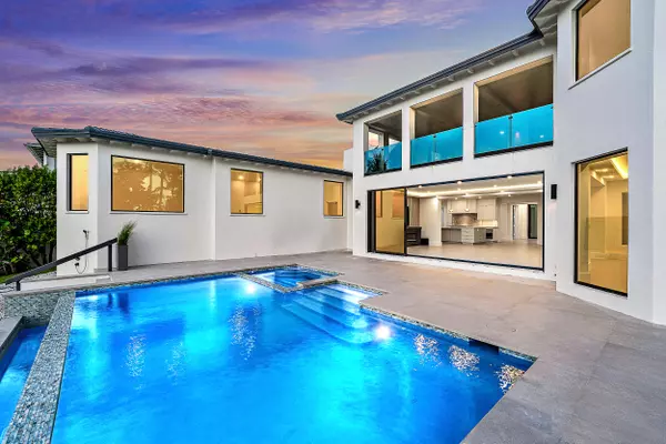 Jupiter Inlet Colony, FL 33469,22 Ocean DR