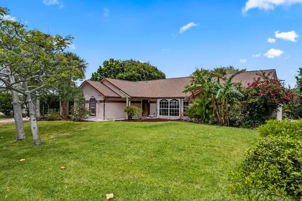 Fort Pierce, FL 34949,922 Jackson WAY