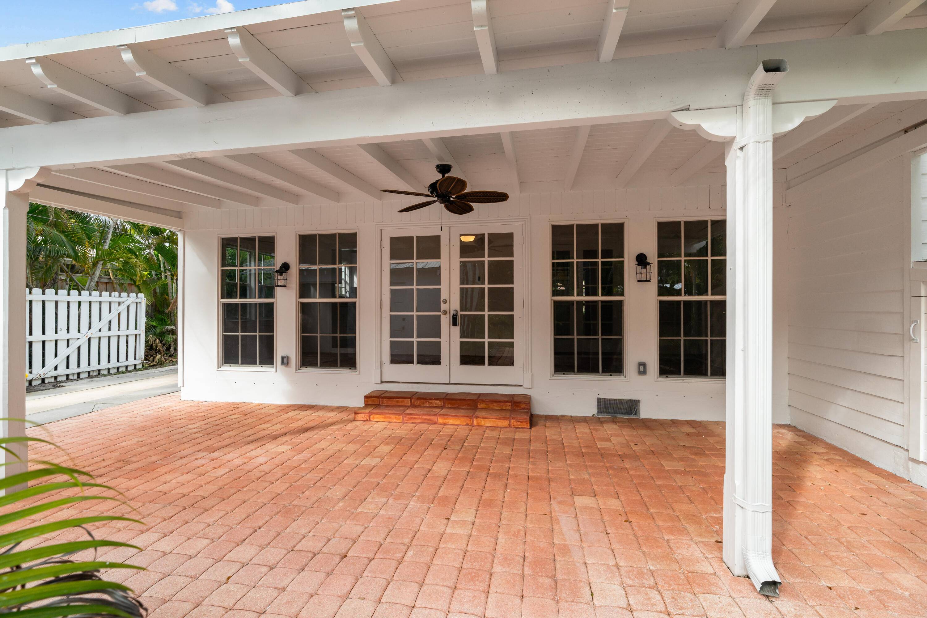 West Palm Beach, FL 33407,306 34th ST