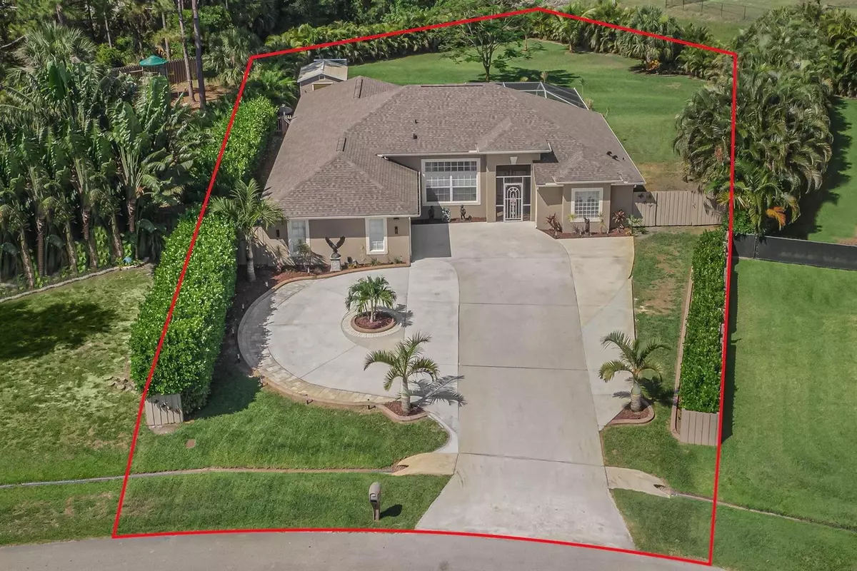 Port Saint Lucie, FL 34953,140 SW Pilsner CIR