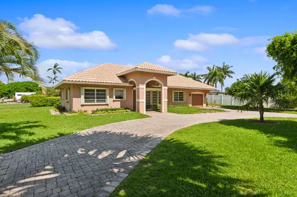 541 SE 15th AVE, Deerfield Beach, FL 33441