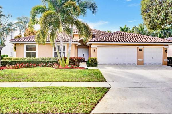 5568 Lake Shore Village CIR, Lake Worth, FL 33463