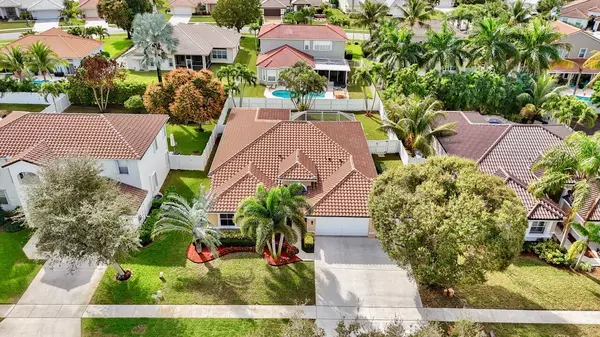 Lake Worth, FL 33463,5568 Lake Shore Village CIR