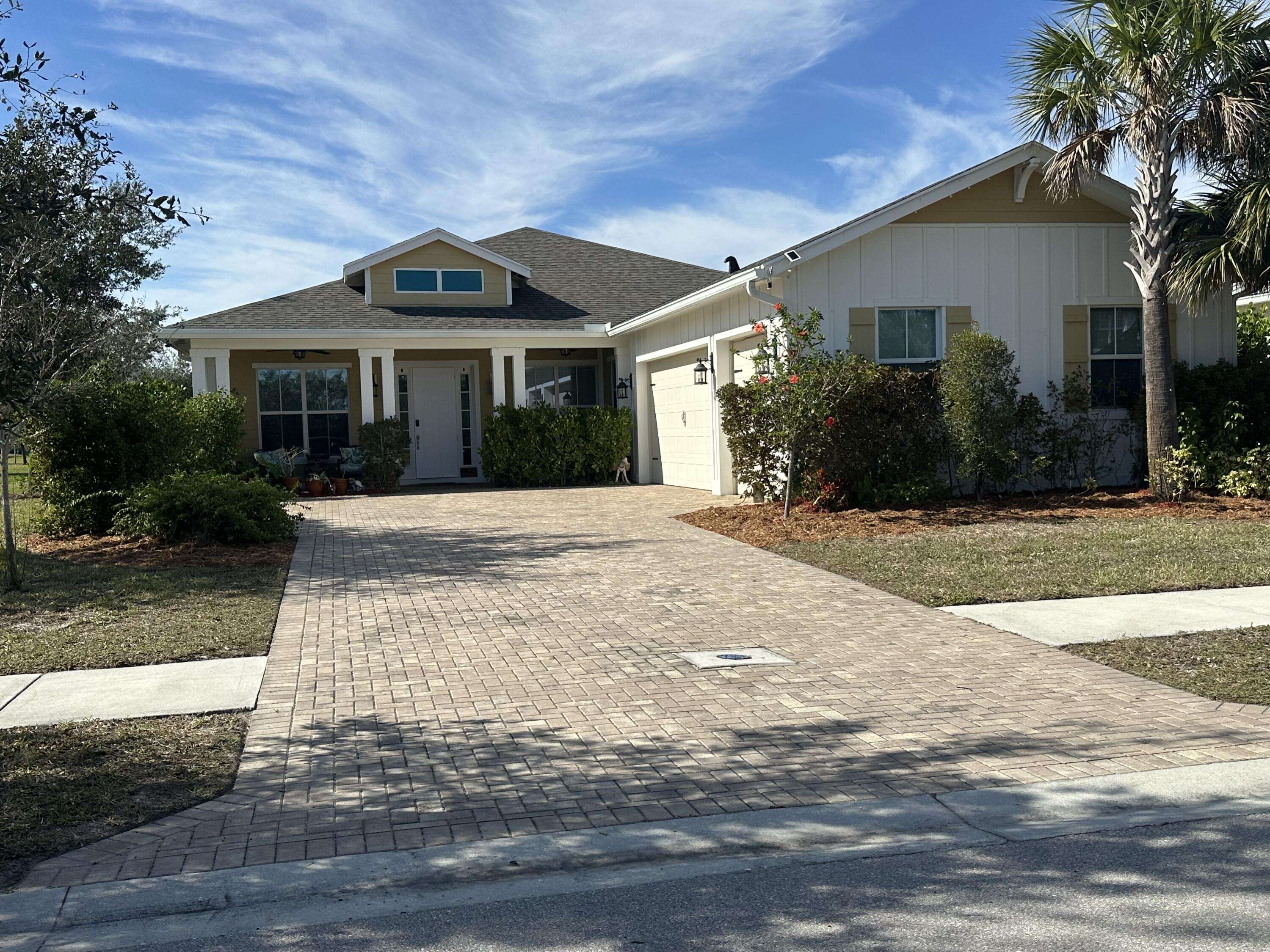 1073 Sterling Pine PL, Loxahatchee, FL 33470