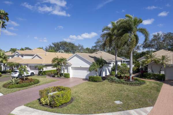 Palm Beach Gardens, FL 33418,717 Pinehurst WAY