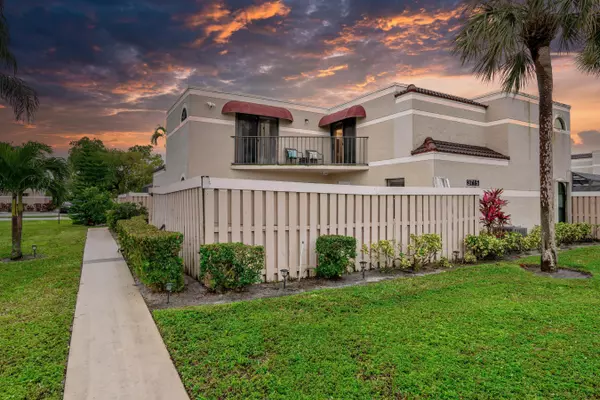 3715 Village DR A, Delray Beach, FL 33445