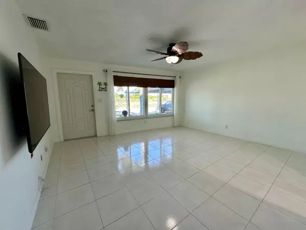 Pompano Beach, FL 33064,4260 NE 11th AVE