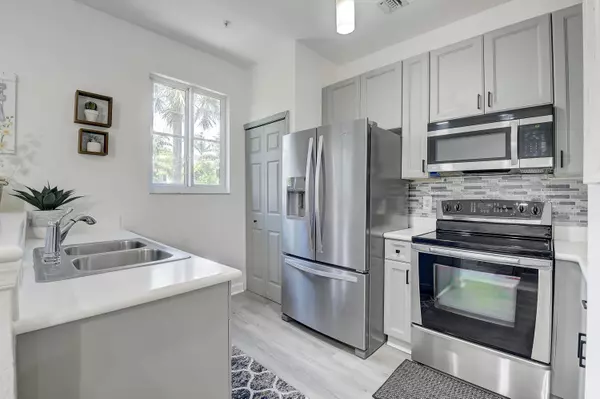 Boynton Beach, FL 33435,525 Bayfront DR