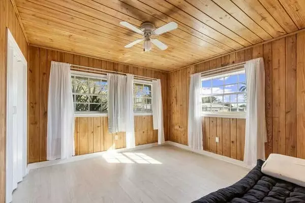 Pahokee, FL 33476,261 Cypress AVE