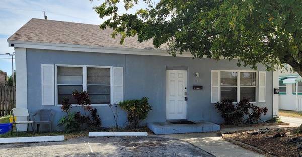 163 E 27th ST 1/2, Riviera Beach, FL 33404