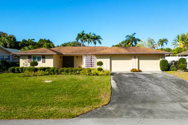 9731 W Heather CIR, Palm Beach Gardens, FL 33410