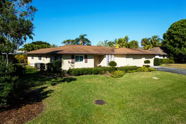 Palm Beach Gardens, FL 33410,9731 W Heather CIR