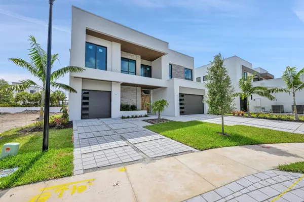 16686 Mosaic PL, Delray Beach, FL 33446