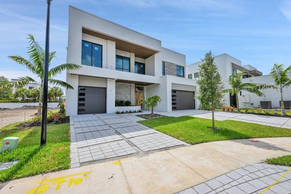 16686 Mosaic PL, Delray Beach, FL 33446