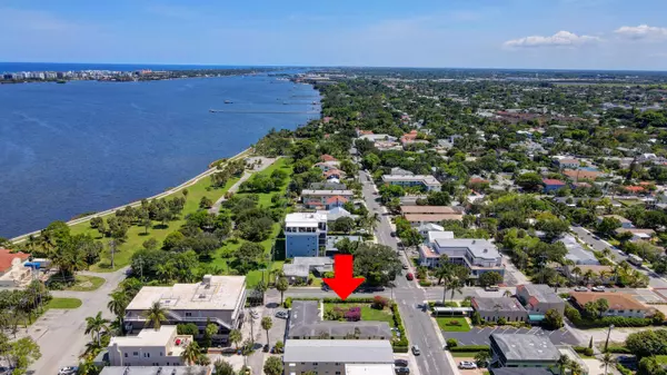 Lake Worth Beach, FL 33460,130 S Lakeside 1 DR