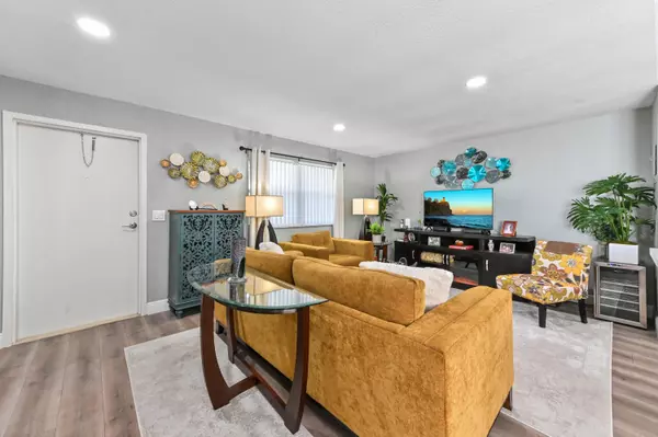 Delray Beach, FL 33446,106 Tuscany B B