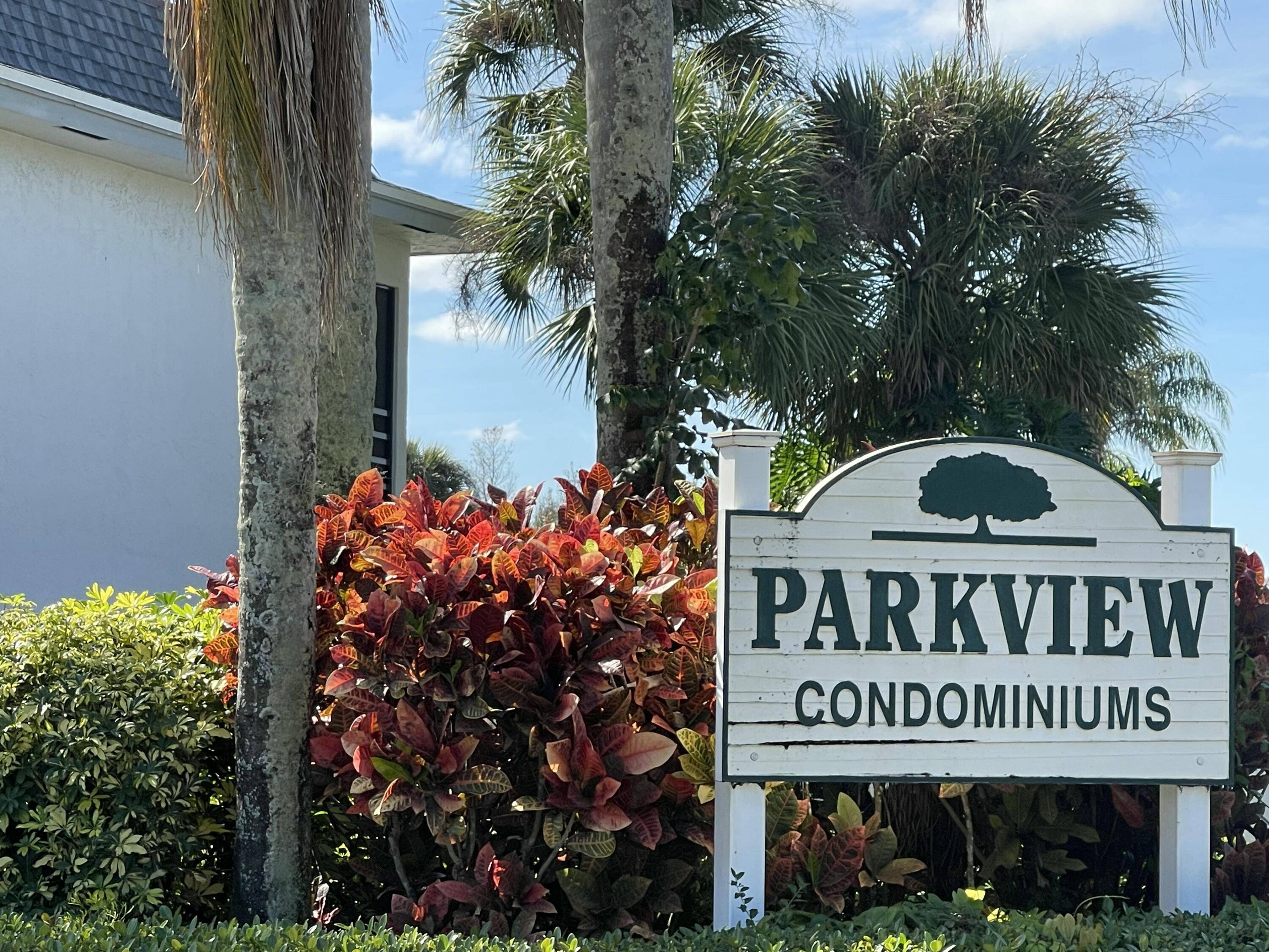 Stuart, FL 34994,1270 SE Parkview PL B-3
