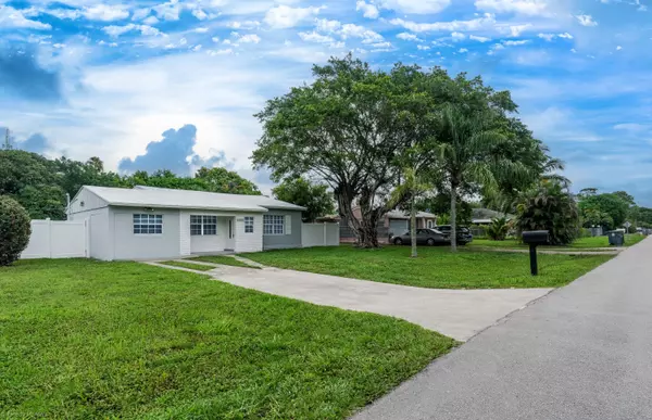 5135 Sunrise BLVD, Delray Beach, FL 33484