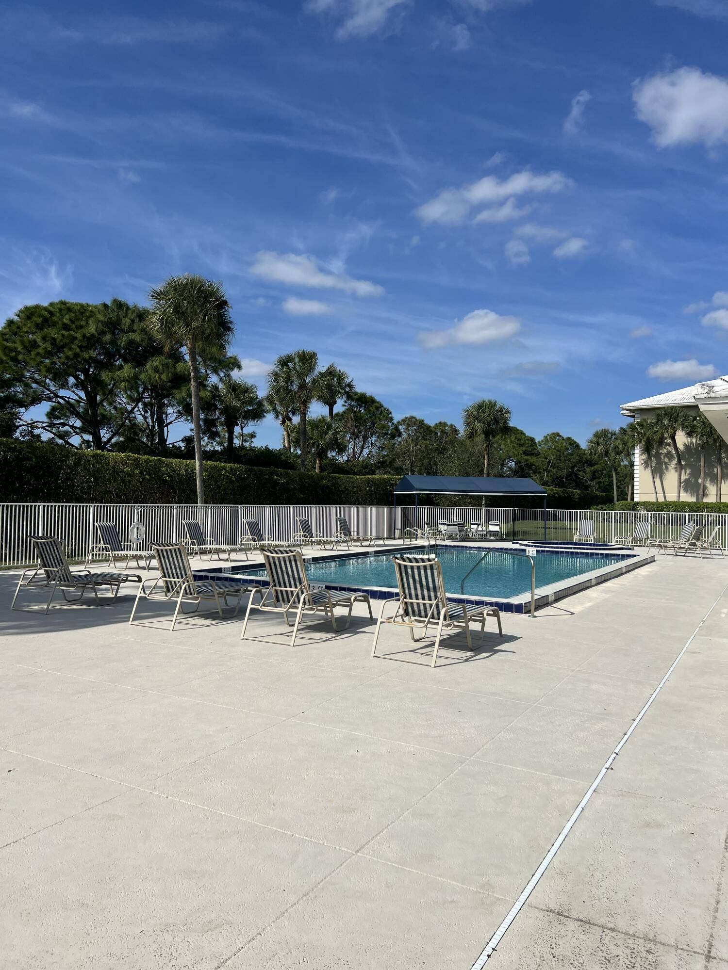 West Palm Beach, FL 33409,3501 Village BLVD 406