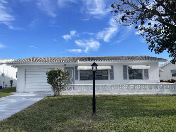 1912 SW 18th ST, Boynton Beach, FL 33426