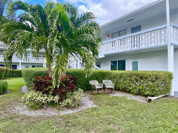 206 Newport L,  Deerfield Beach,  FL 33442