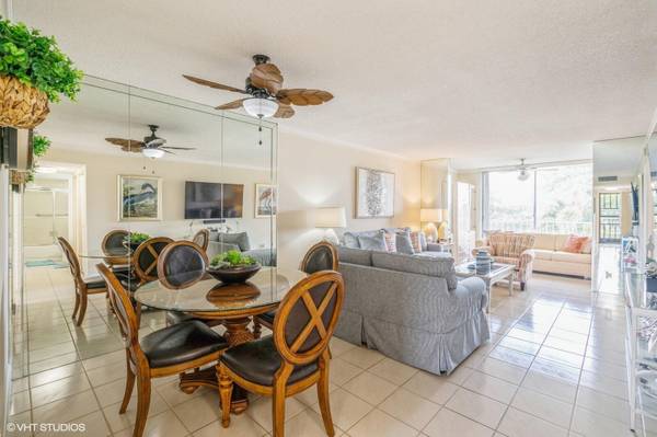 7145 Huntington LN 304, Delray Beach, FL 33446