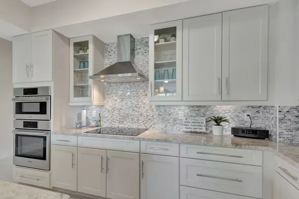 Juno Beach, FL 33408,921 S Bay Colony DR