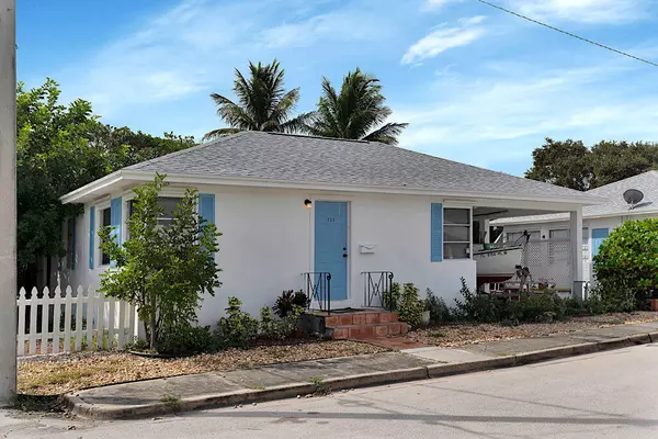 711 N 11th AVE, Lake Worth Beach, FL 33460