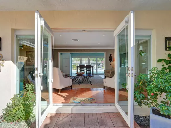 Lighthouse Point, FL 33064,2201 NE 48th CT