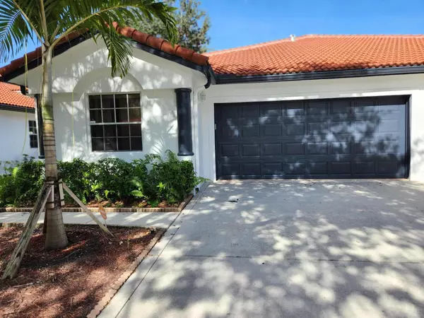 18412 Via Di Regina, Boca Raton, FL 33496