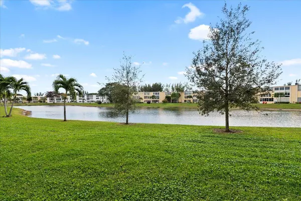 West Palm Beach, FL 33417,104 Wellington B