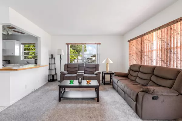 West Palm Beach, FL 33417,122 E Bedford 122