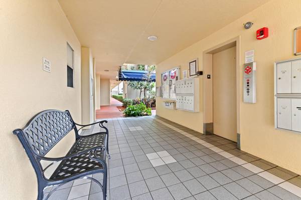 Lake Worth, FL 33467,3755 Via Poinciana 601