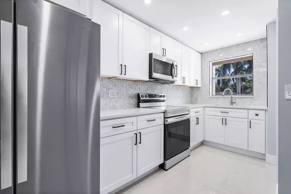 300 Layne BLVD 110,  Hallandale Beach,  FL 33009