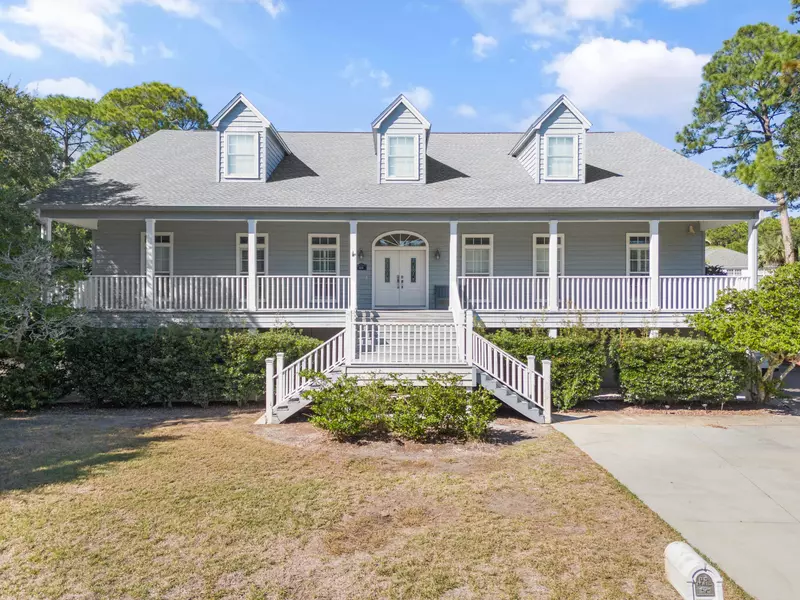 4741 Chinquapin DR, Gulf Breeze, FL 32563