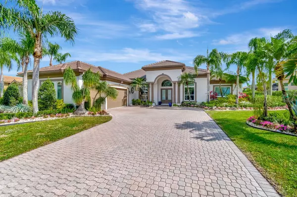 8200 Muirhead CIR, Boynton Beach, FL 33472