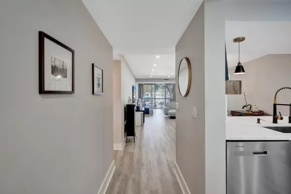 6193 Balboa CIR 201, Boca Raton, FL 33433