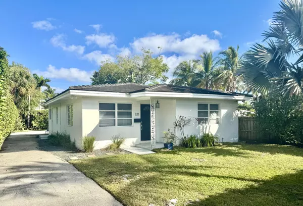 321 E Lakewood RD, West Palm Beach, FL 33405