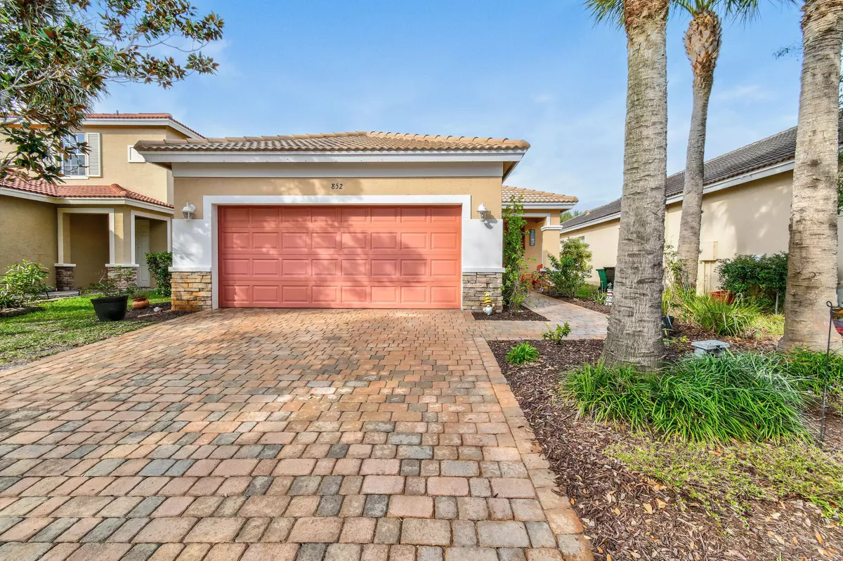 Port Saint Lucie, FL 34986,852 NW Leonardo CIR