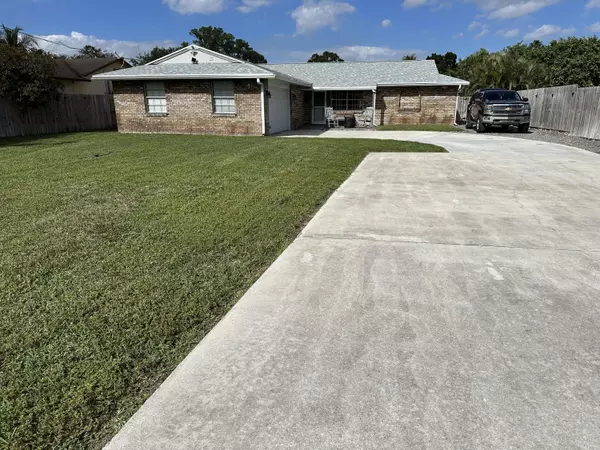 7351 Canal DR, Lake Worth, FL 33467