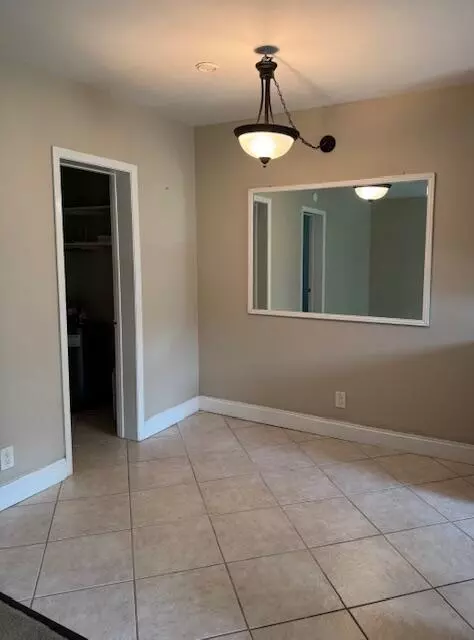 Boca Raton, FL 33432,11 SW 4th AVE 4a